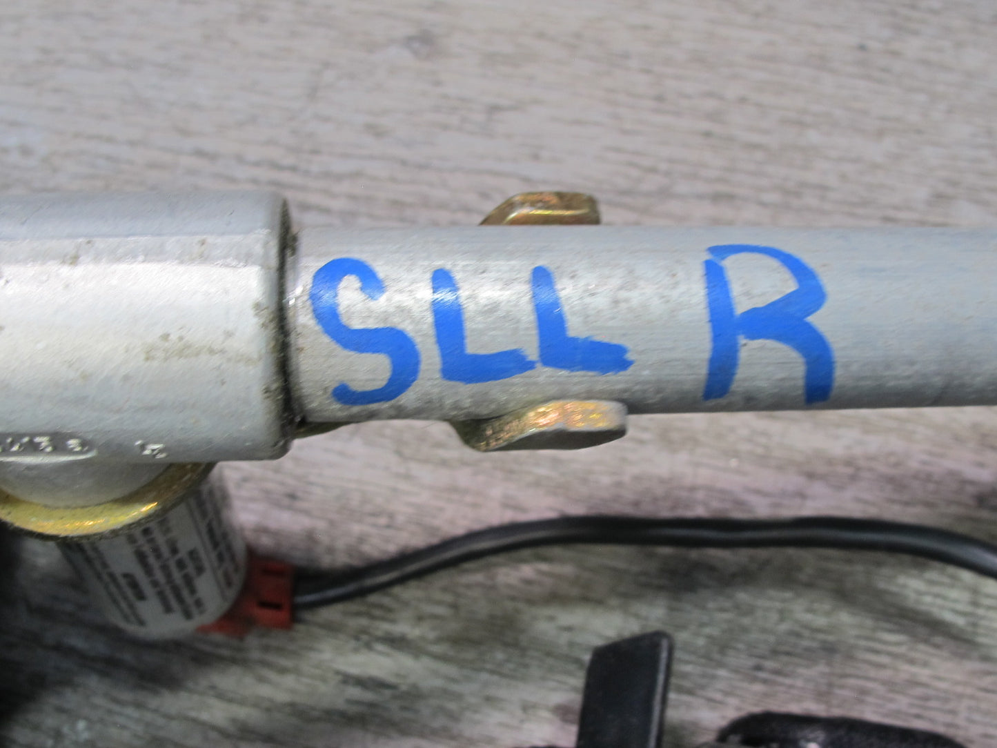 86-89 MERCEDES R107 560SL FRONT RIGHT & LEFT SIDE SEATBELT RETRACTOR SET OEM