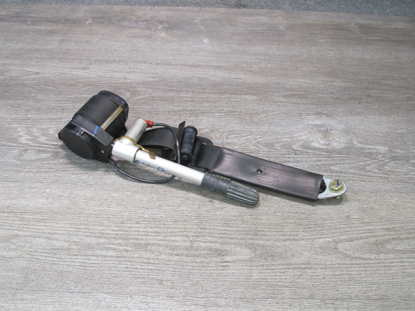 86-89 MERCEDES R107 560SL FRONT RIGHT & LEFT SIDE SEATBELT RETRACTOR SET OEM