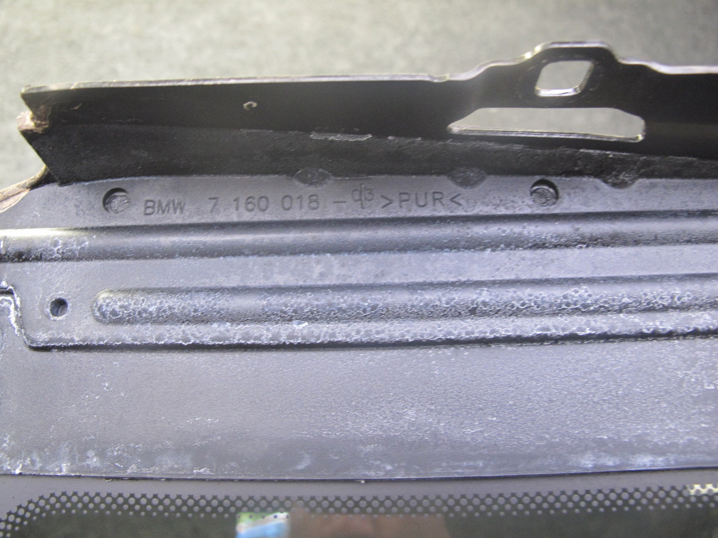 2007-2013 BMW E70 X5 Rear Panoramic Sunroof Glass Panel 7160018