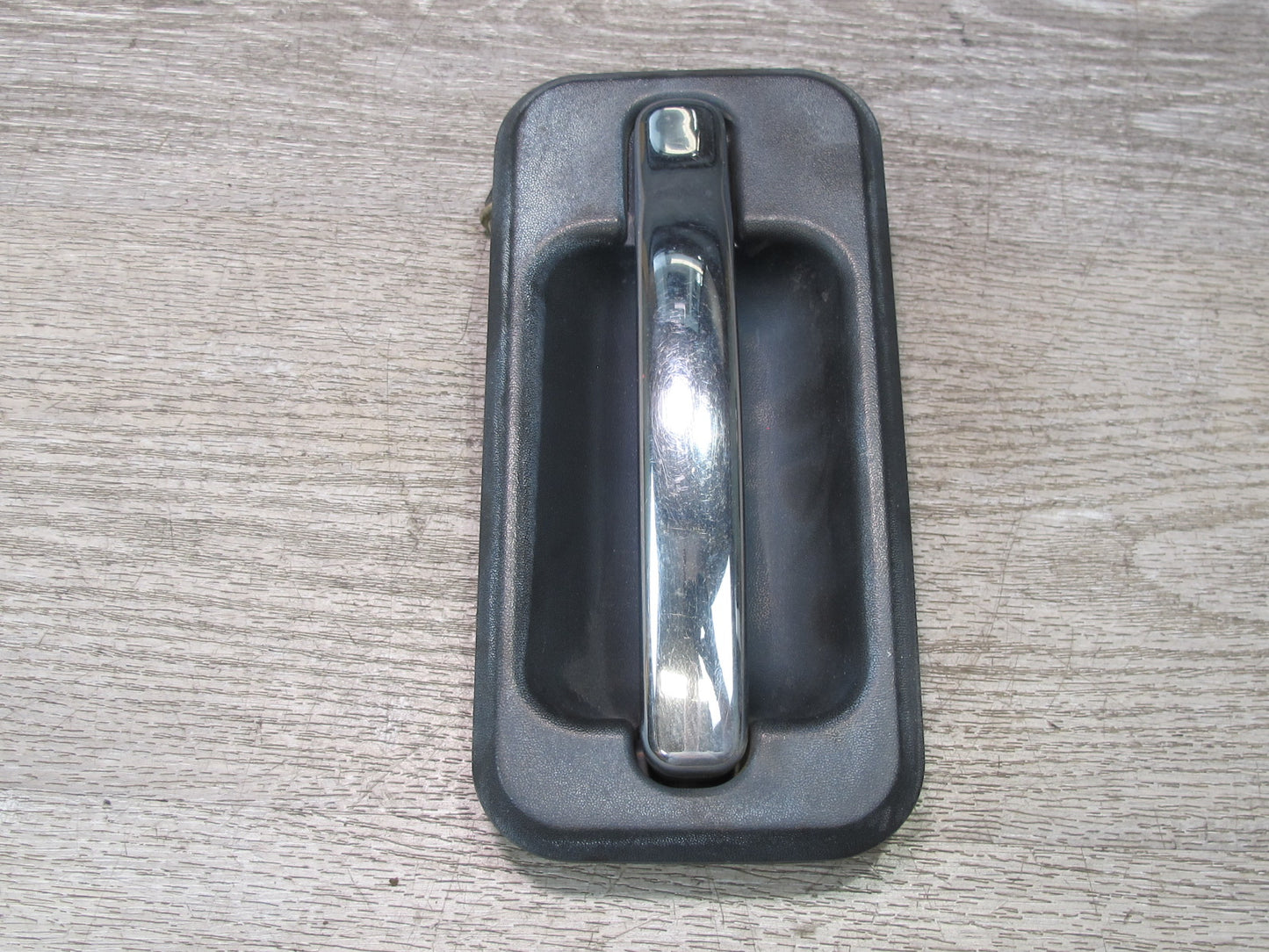 2003-2006 Hummer H2 Rear Left Driver Side Door Exterior Handle