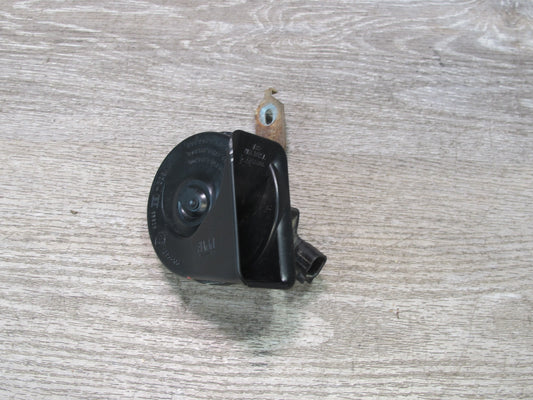 2003-2009 Hummer H2 High & Low Tone Note Pitch Horn Signal Set of 2