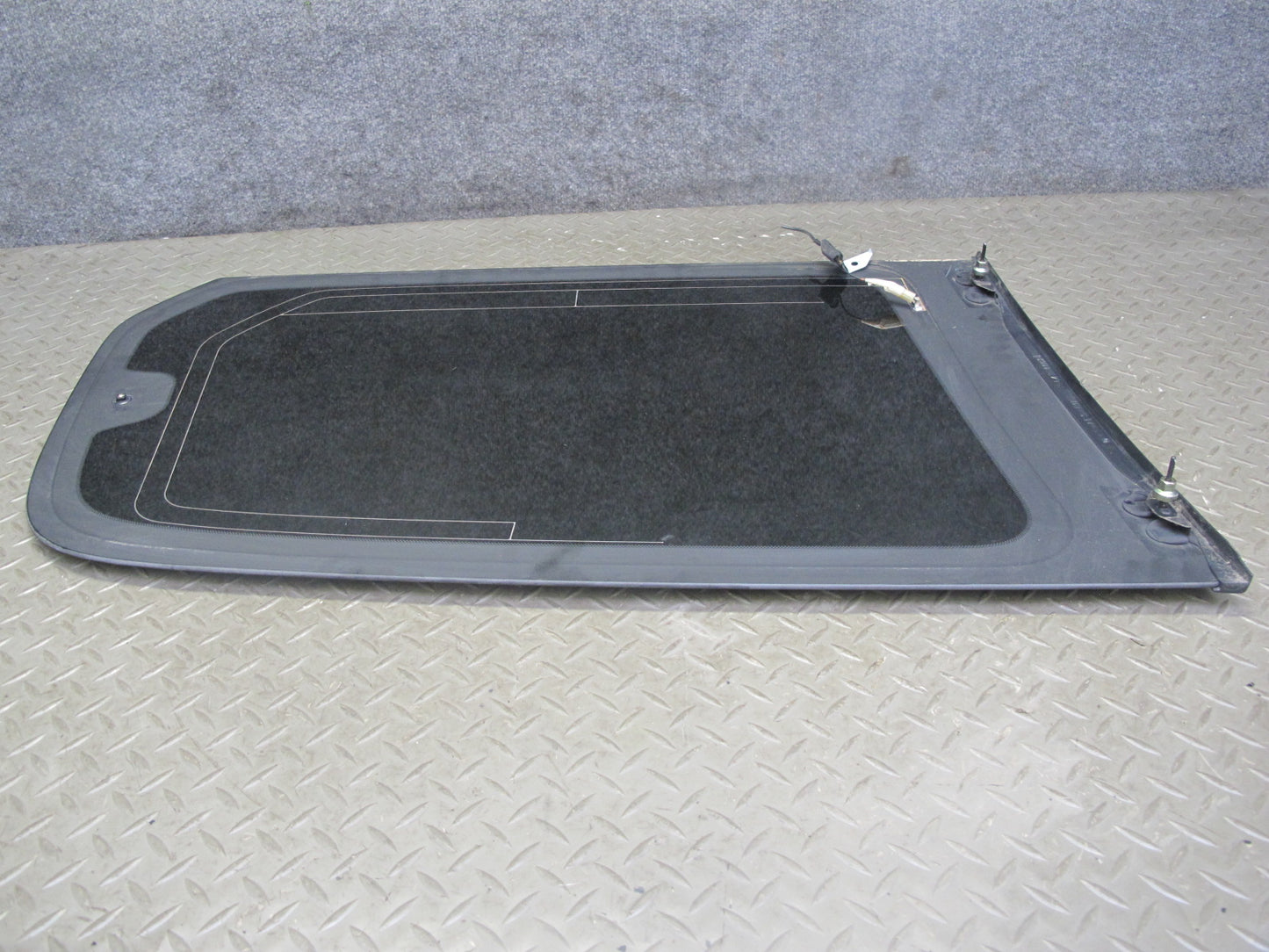 2003-2007 Lexus J100 LX470 Rear Right Passenger Side Quarter Glass Window
