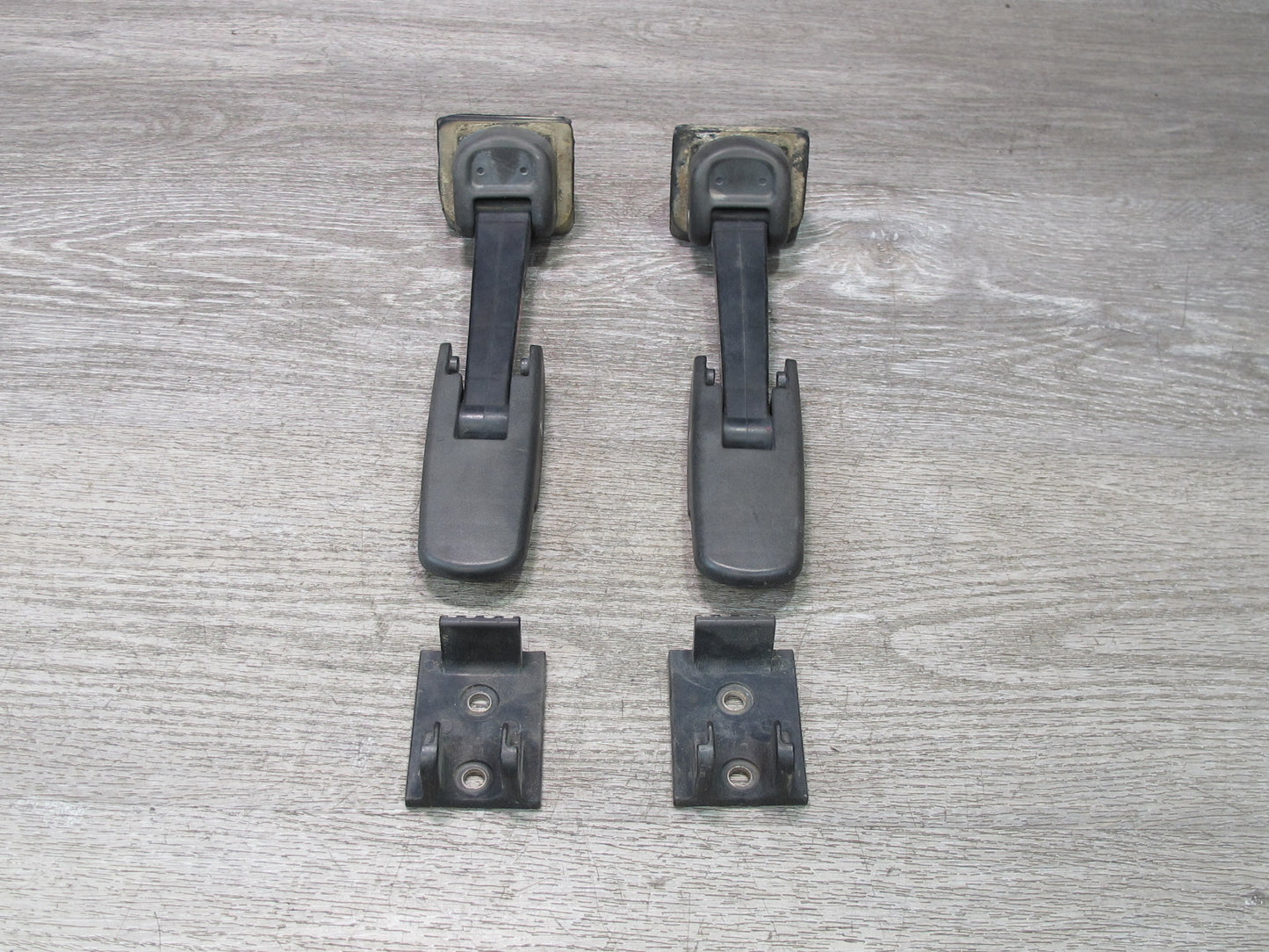 2003-2009 Hummer H2 Front Left & Right Hood Bonnet Latch Lock Strap Support Set