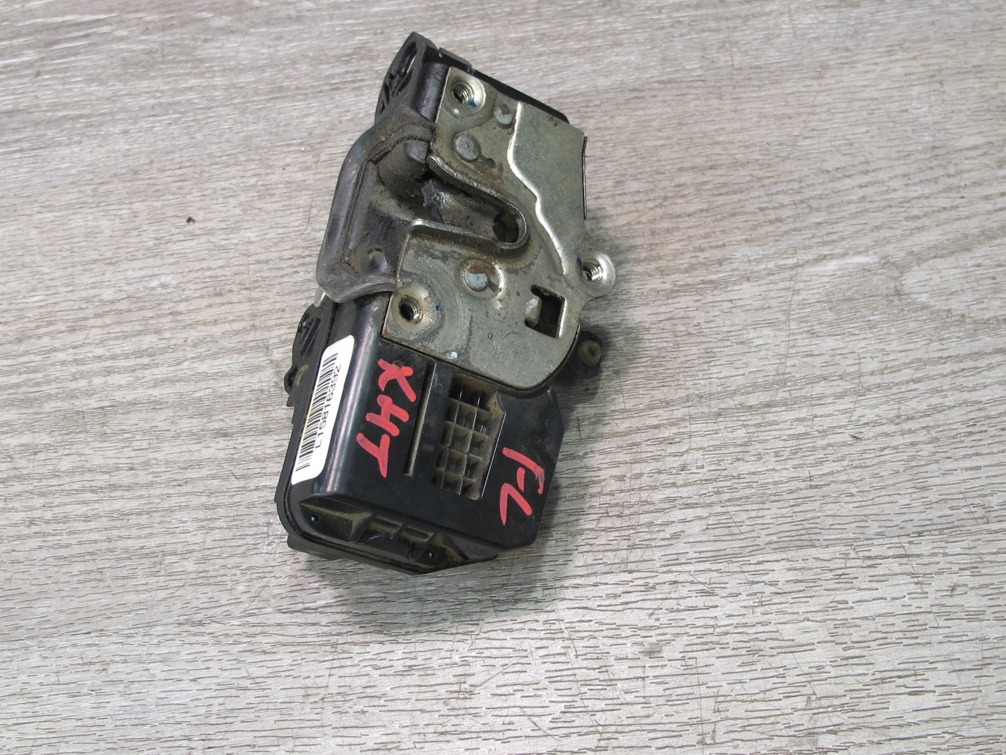 2003-2007 Hummer H2 Front Left Driver Side Door Lock Latch Actuator 15816392