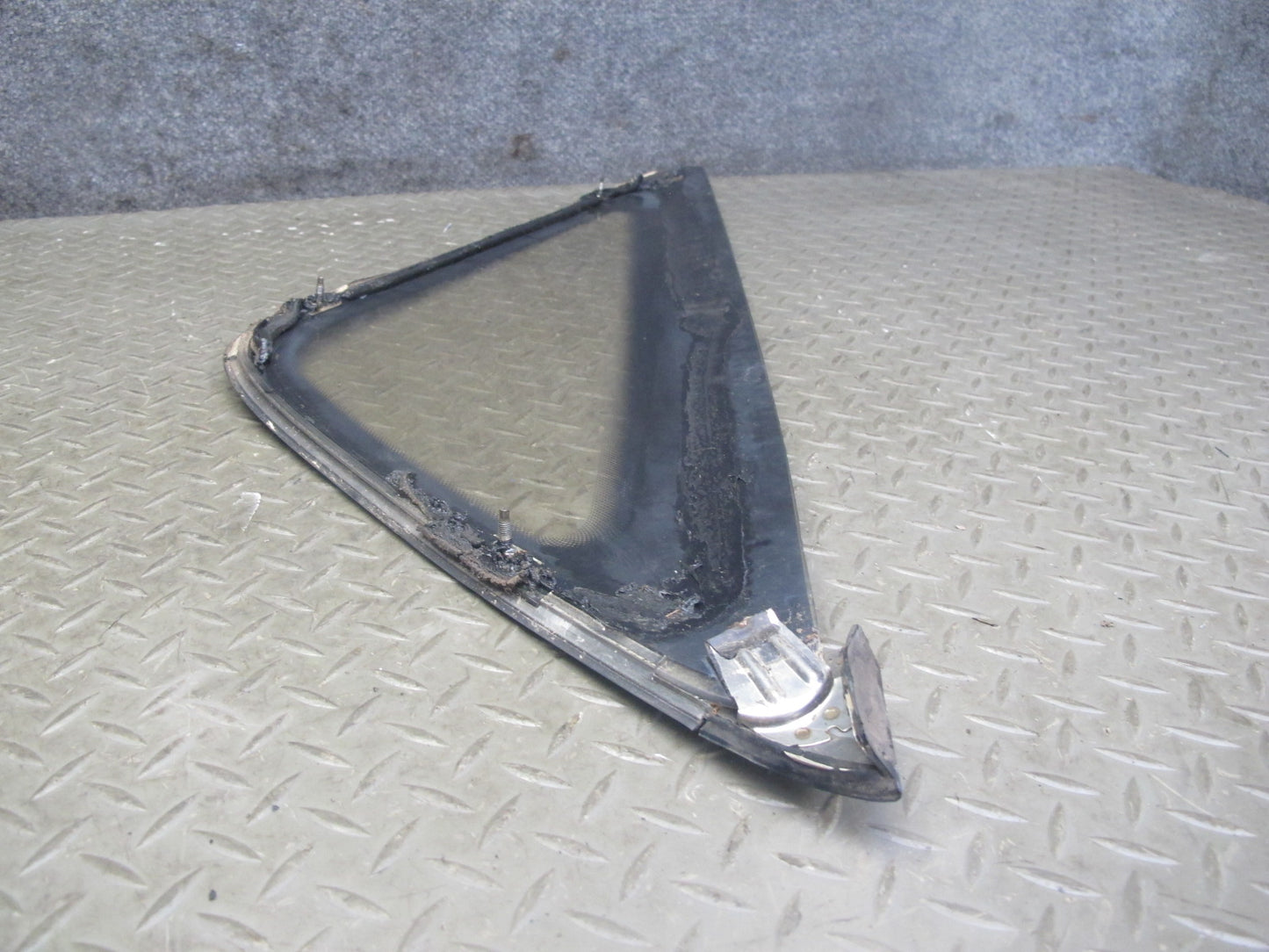 89-92 Toyota Supra MA70L Rear Left Quarter Glass Window w Molding & Hardware OEM