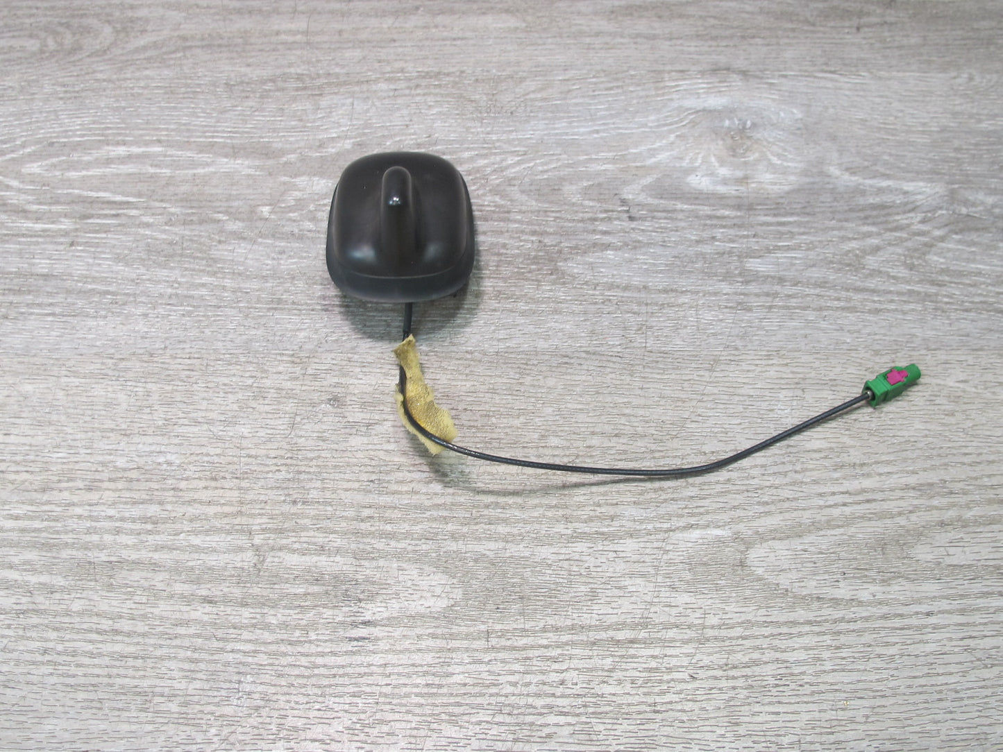 07-19 VW Golf Rabbit Jetta R32 GTI Touareg Roof Shark FIN Radio Antenna OEM
