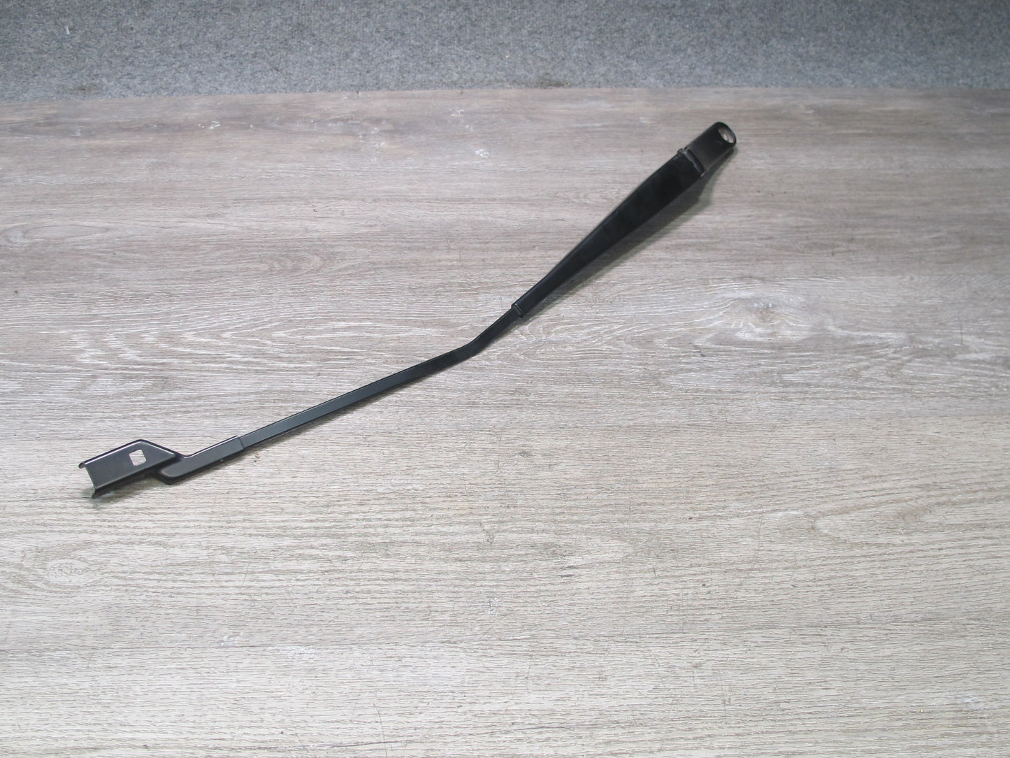06-16 VW Golf R32 GTI Rabbit EOS Set of 2 Front Windshield Wiper Arm OEM