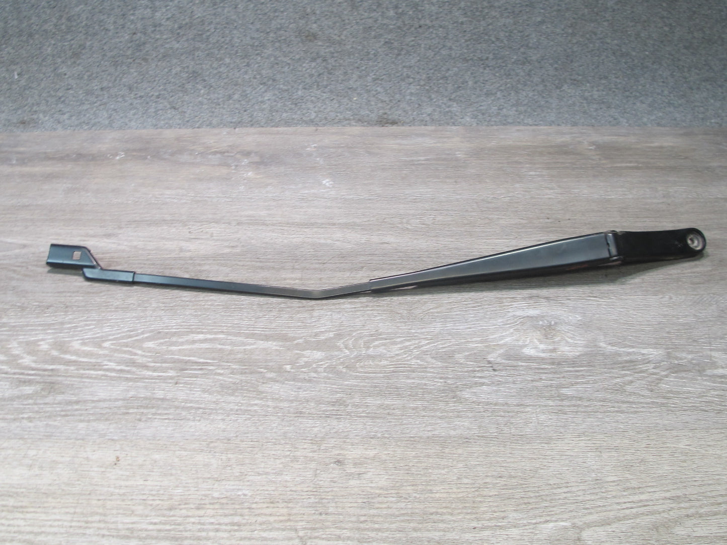 06-16 VW Golf R32 GTI Rabbit EOS Set of 2 Front Windshield Wiper Arm OEM