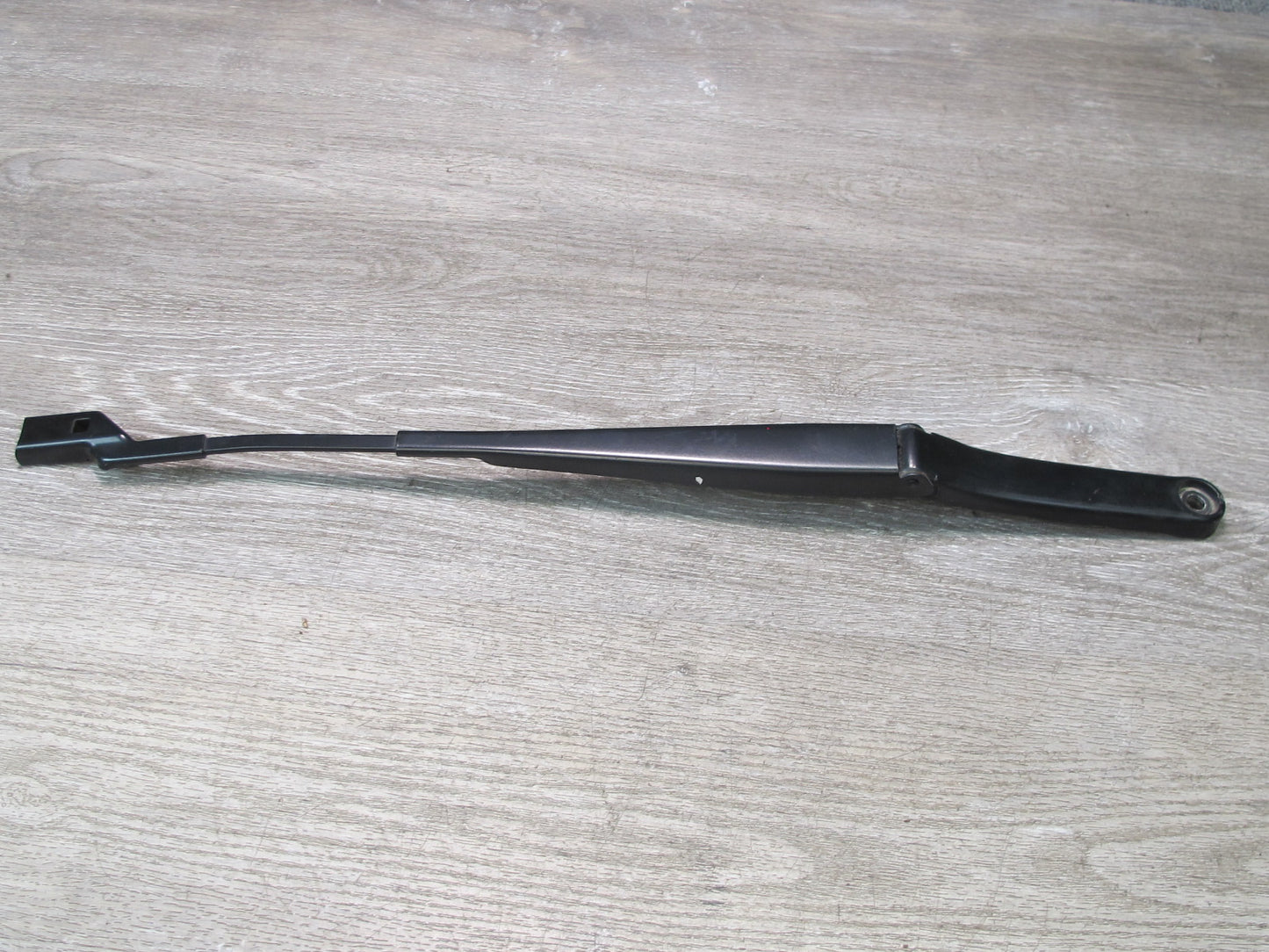 06-16 VW Golf R32 GTI Rabbit EOS Set of 2 Front Windshield Wiper Arm OEM
