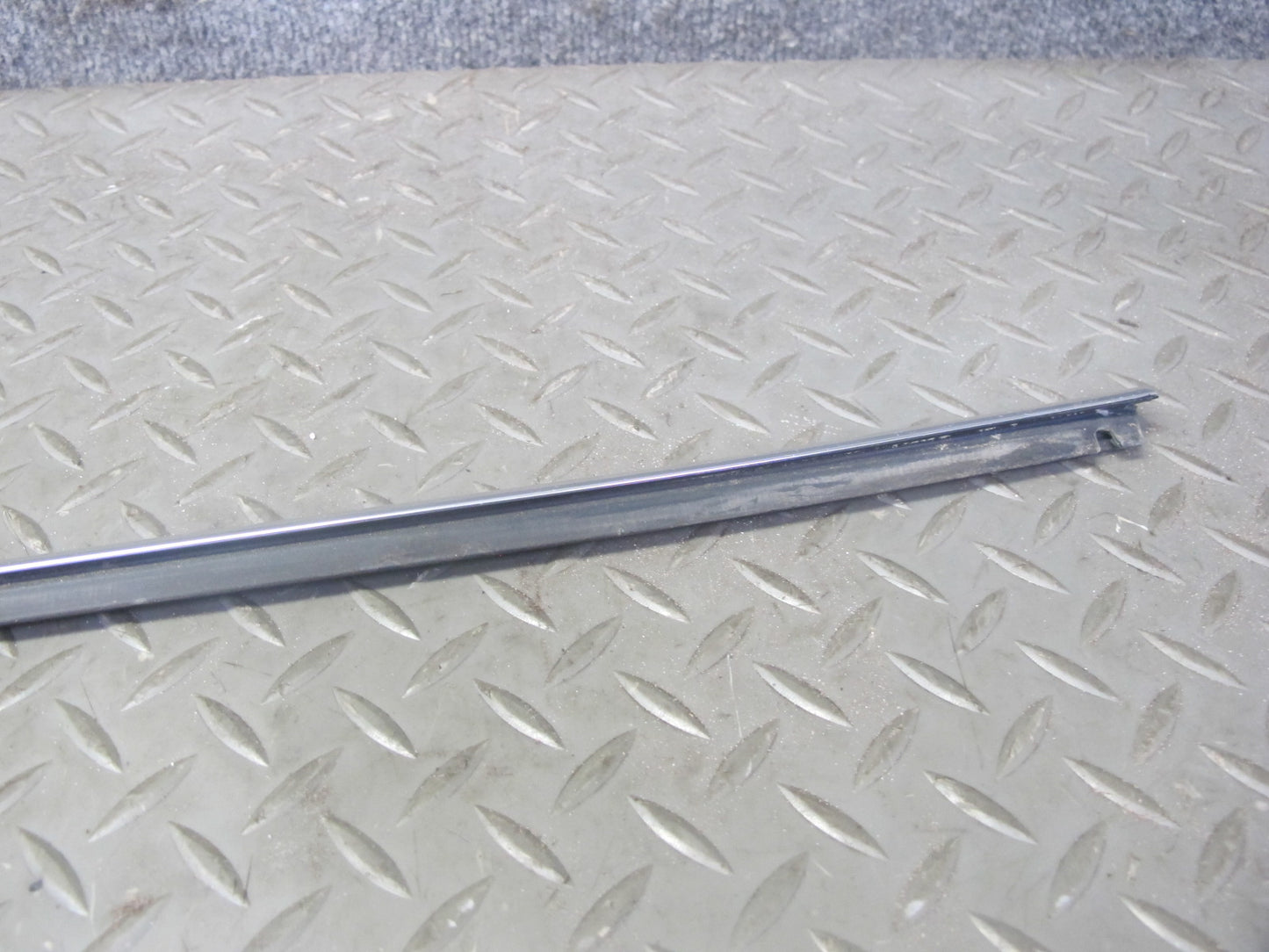 01-06 BMW E46 Convertible Set of 2 Door Weatherstrip Molding Trim Chrome OEM