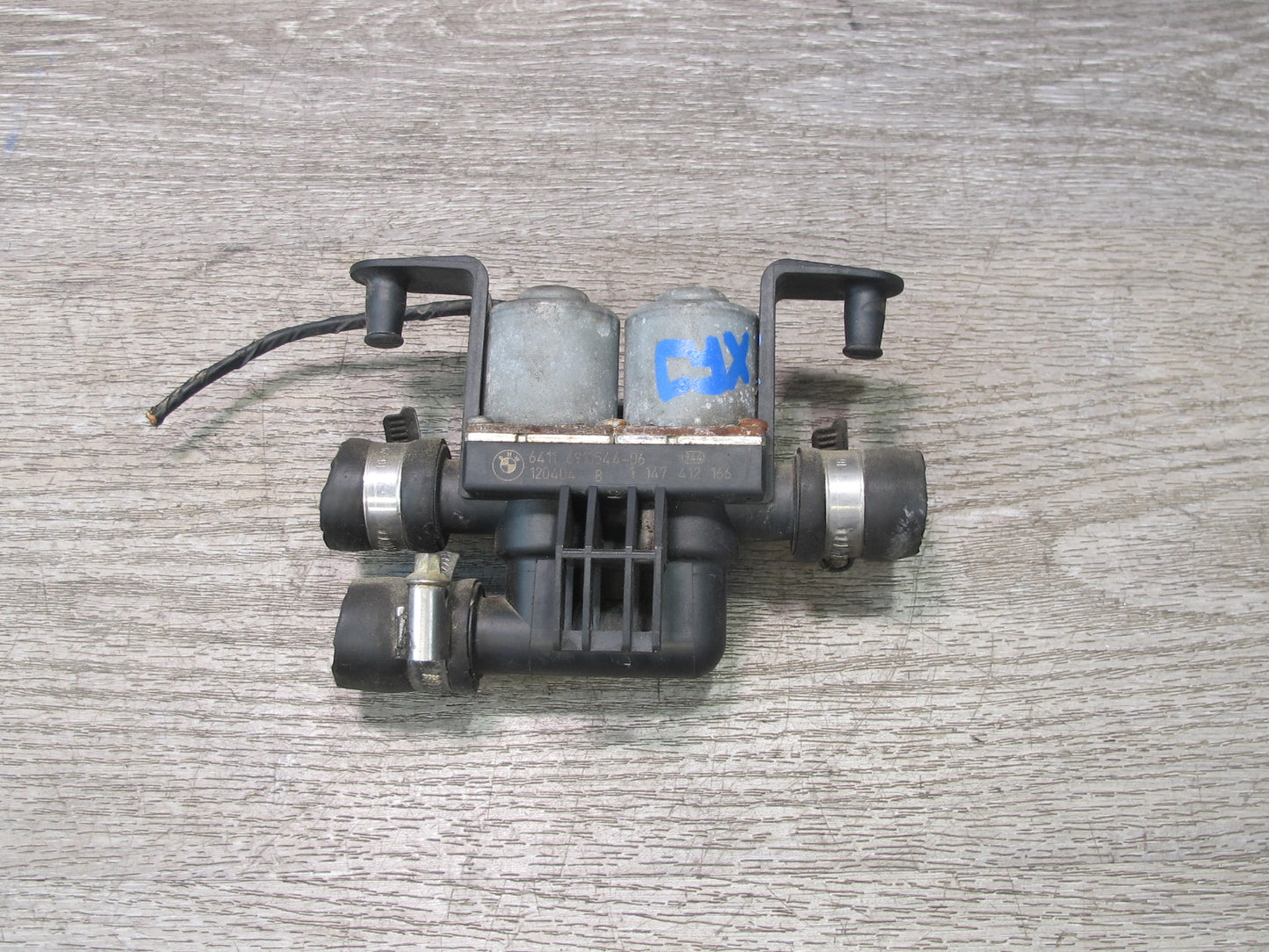 2007-2013 BMW E70 E71 E72 Heater Control Water Valve Pump 6910544