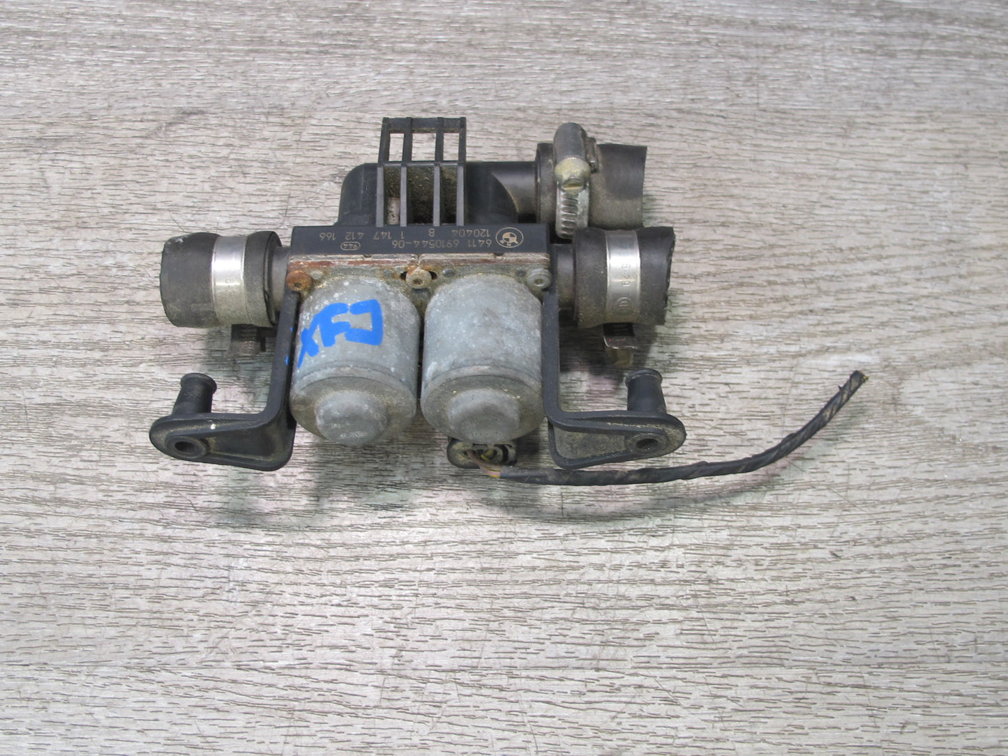 2007-2013 BMW E70 E71 E72 Heater Control Water Valve Pump 6910544