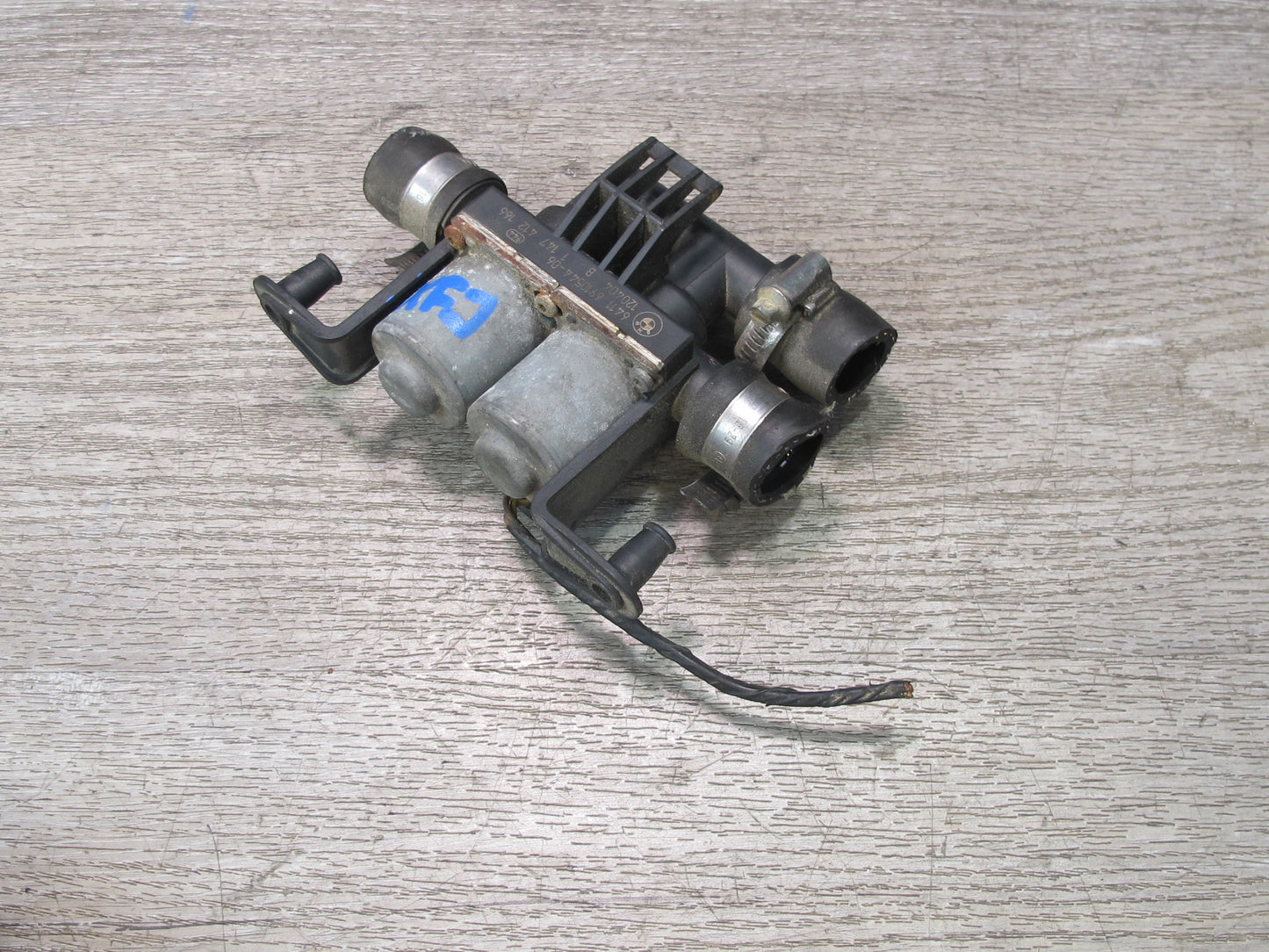 2007-2013 BMW E70 E71 E72 Heater Control Water Valve Pump 6910544