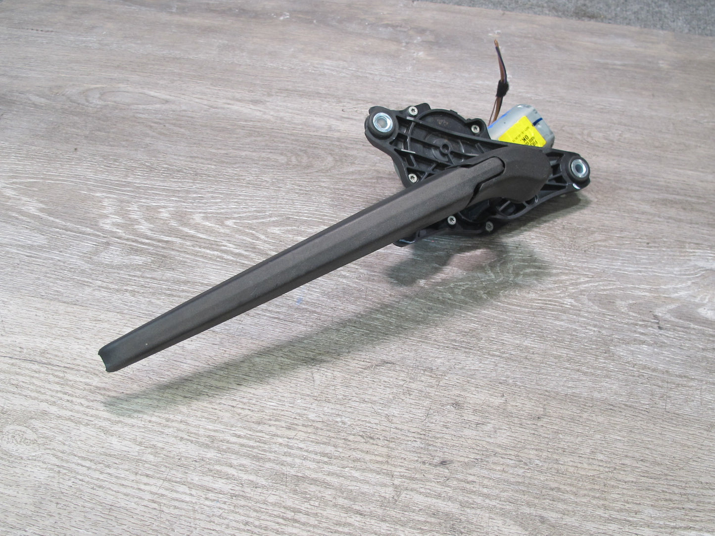 2007-2013 BMW E70 X5 Rear Trunk Hatch Wiper Motor w Arm 6942165