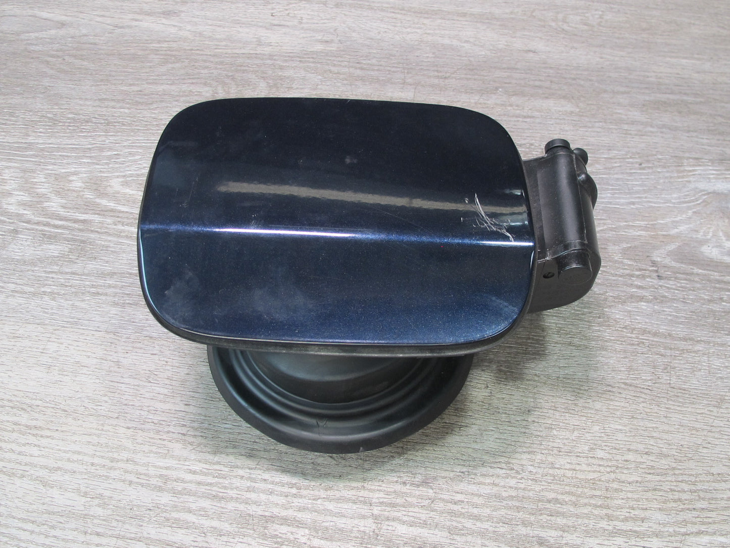2007-2013 BMW E70 X5 Fuel Tank Filler Door Lid Cover w Hinge