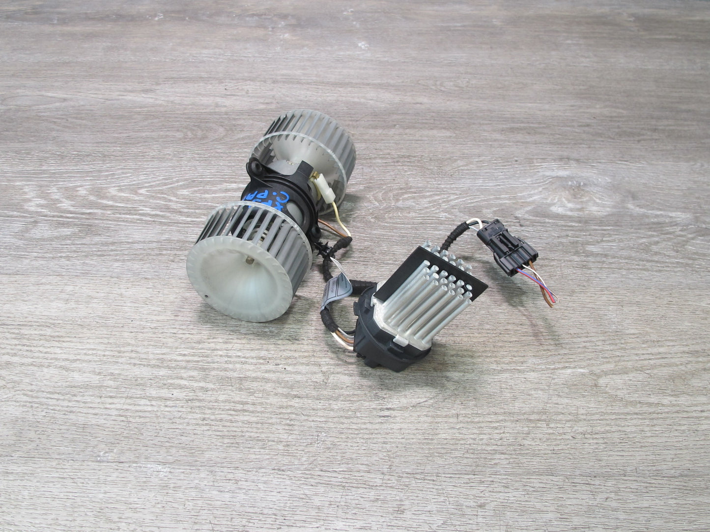 2007-2013 BMW E70 E71 E72 Set of 2 Rear A/C Heater Blower Motor Fan w Resistor