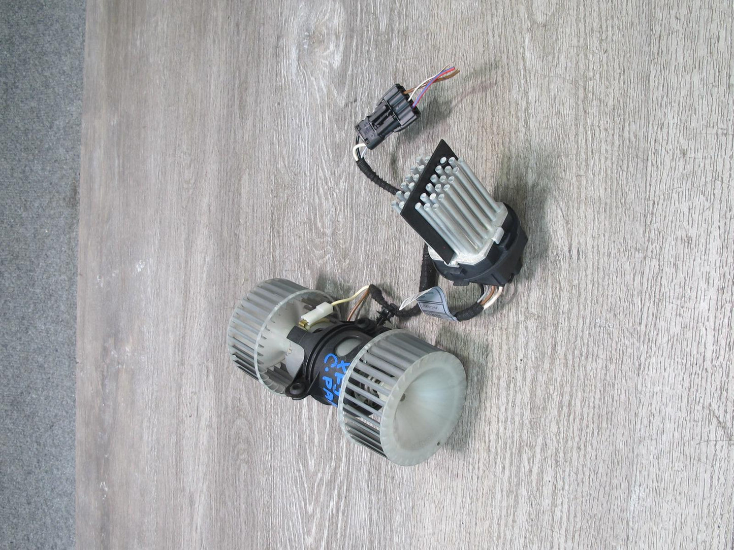 2007-2013 BMW E70 E71 E72 Set of 2 Rear A/C Heater Blower Motor Fan w Resistor