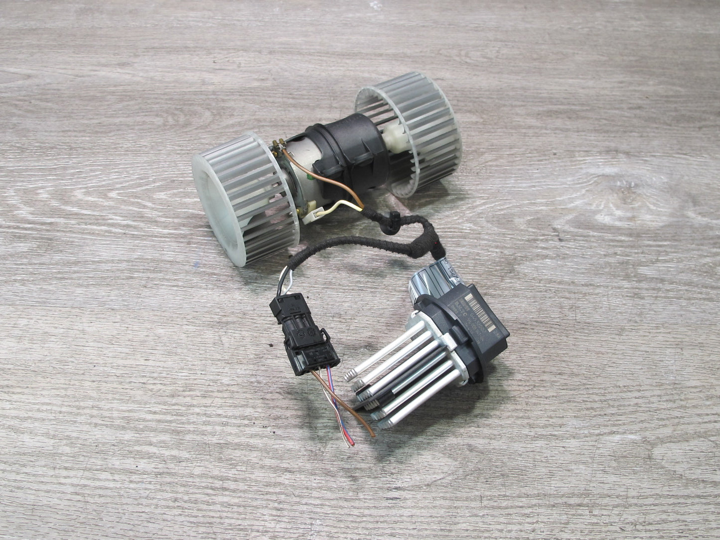 2007-2013 BMW E70 E71 E72 Set of 2 Rear A/C Heater Blower Motor Fan w Resistor