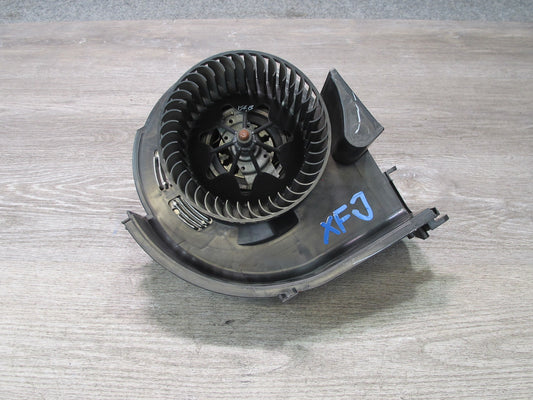 2007-2013 BMW E70 E71 E72 Front A/C Heater Blower Motor Fan w Resistor