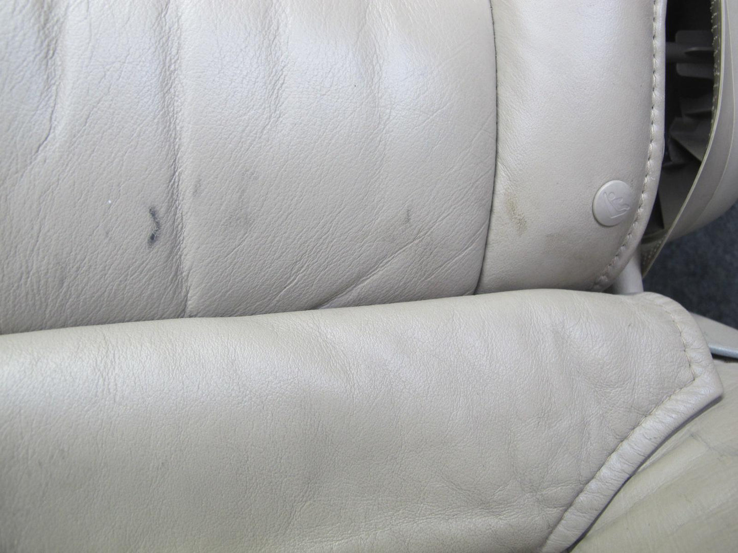 03-07 Lexus LX470 Rear Second ROW Left & Right Leather Seat Ivory Set of 2