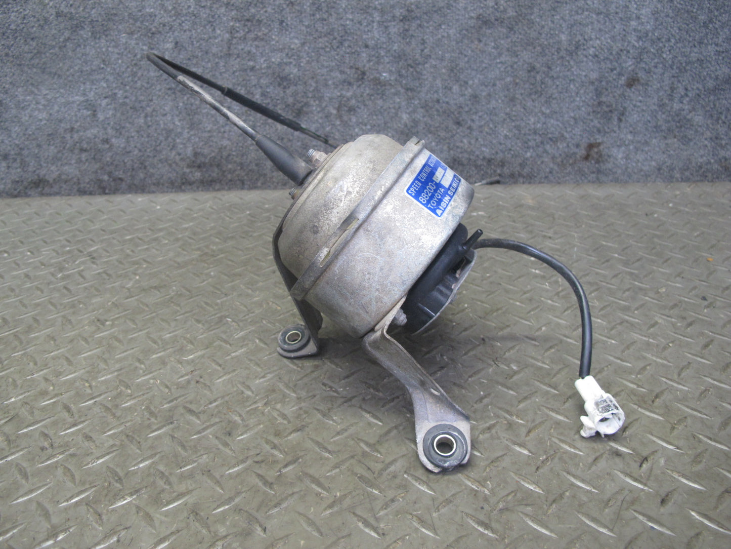 87-92 Toyota Supra MA70 7MGE NON Turbo Cruise Controle Actuator 88200-14131 OEM