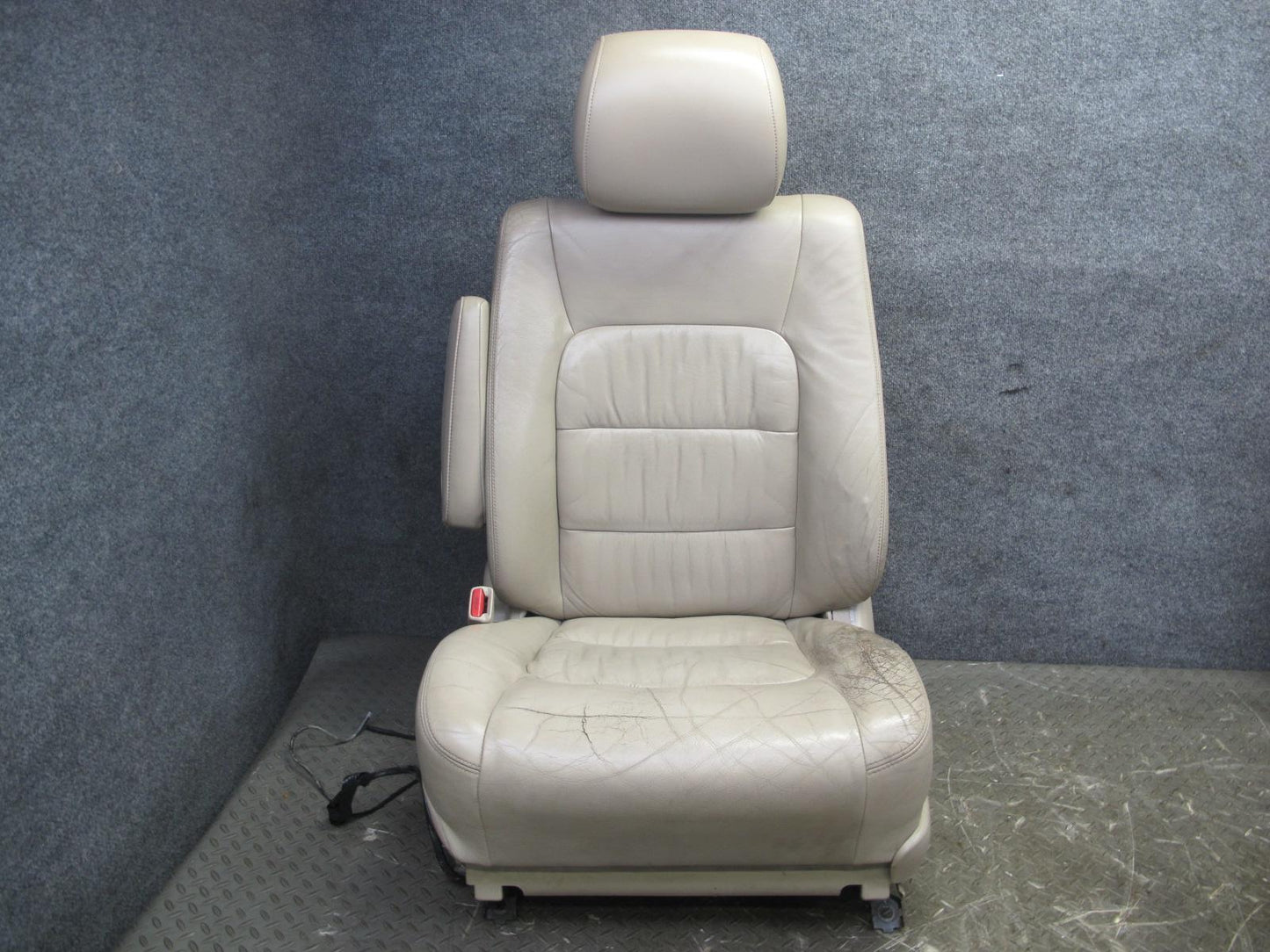 03-07 Lexus LX470 Front Left & Right Leather Seat Headrest Screen Ivory Set of 2