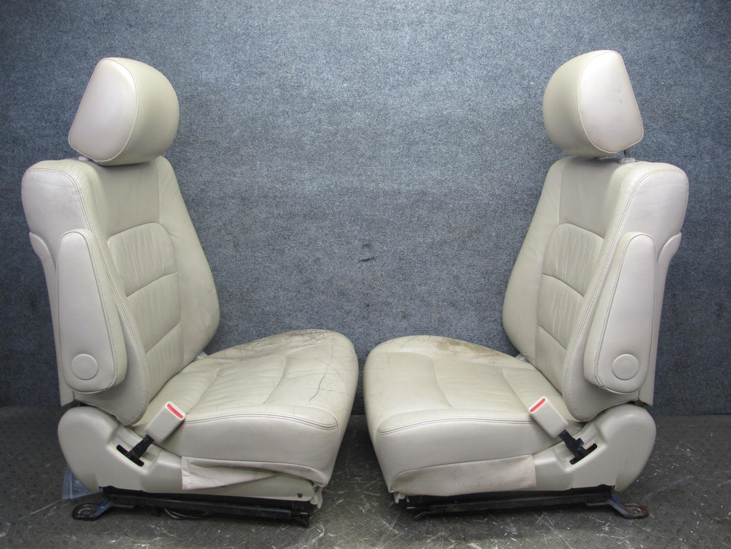 03-07 Lexus LX470 Front Left & Right Leather Seat Headrest Screen Ivory Set of 2