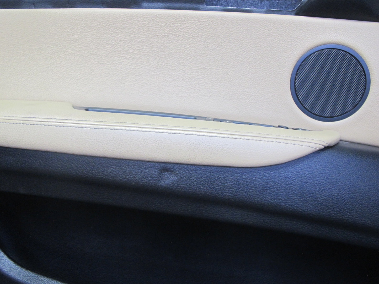 2007-2013 BMW E70 X5 Front Left & Right Door Interior Trim Cover Panel Set of 2