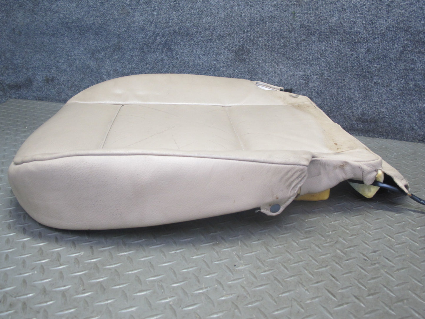 01-06 BMW E46 Convertible Front Right Seat Lower Cushion Leather Beige OEM