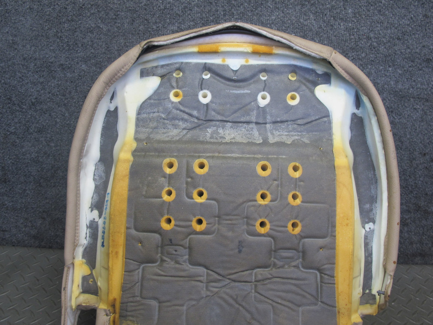 01-06 BMW E46 Convertible Front Right Seat Lower Cushion Leather Beige OEM