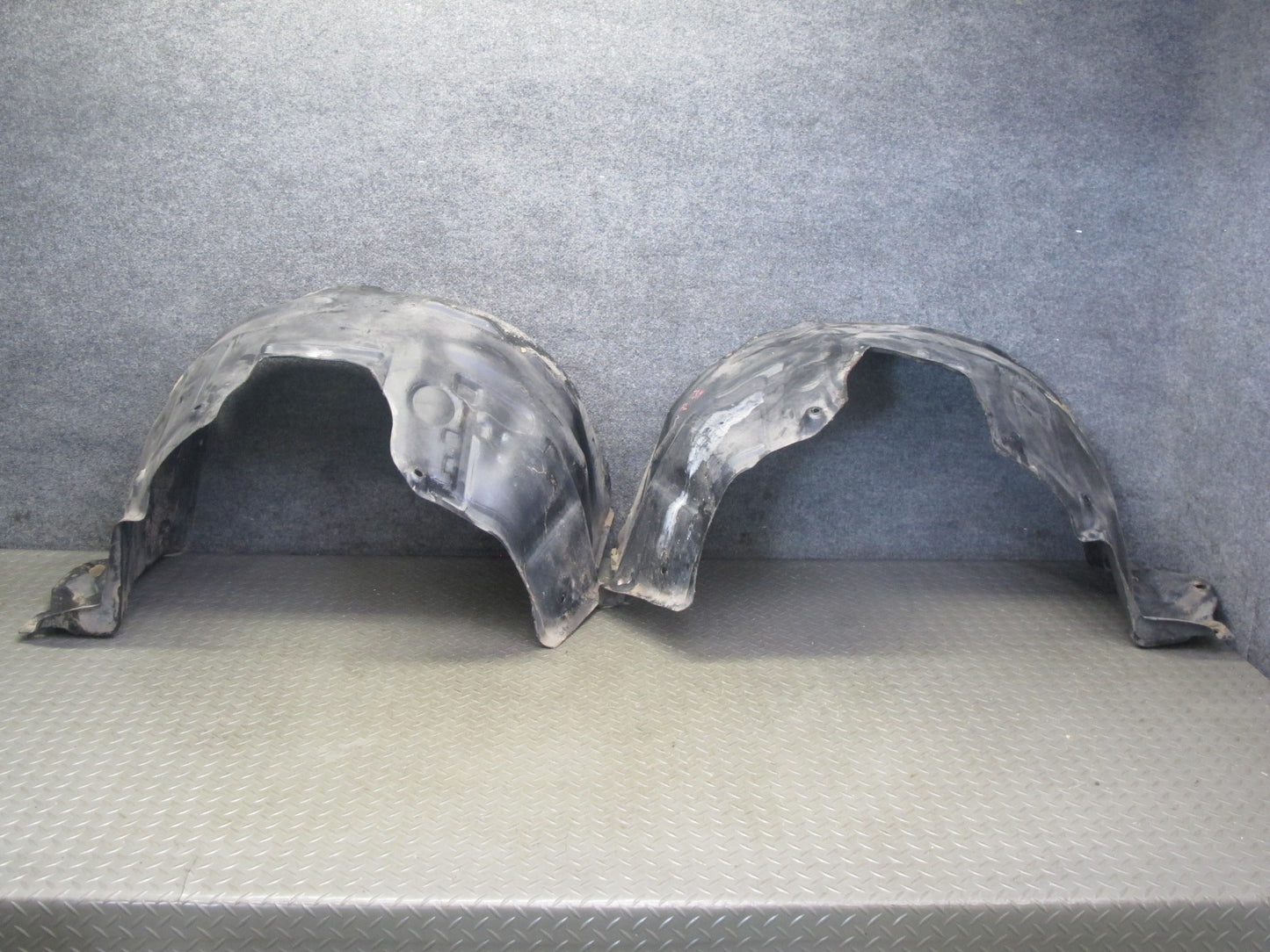 86-92 Toyota Supra MA70L Set of 2 Front Fender Wheel Arch Splash Shield 71K OEM