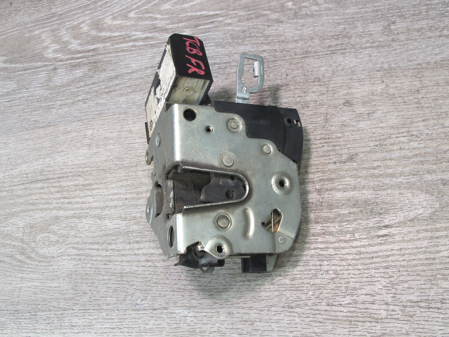 94-99 BMW E36 Coupe Convertible Right Passenger Door Lock Latch Actuator OEM