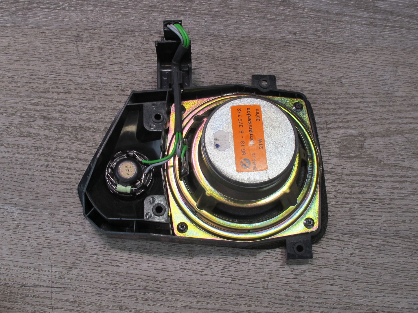 98-99 BMW E36 Convertible Set of 2 Rear Left & Right Harman Kardon Speaker OEM