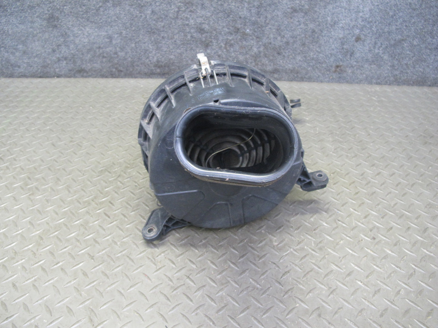 86-92 Toyota Supra MK3 NON Turbo Air Intake Cleaner Filter Box w MAF Sensor OEM