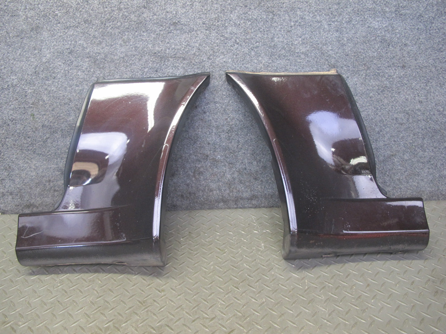 86-92 Toyota Supra MA70L Set of 2 Rear Left & Right Lower Quarter Molding OEM