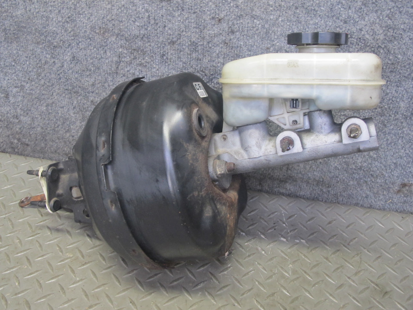 98-02 Pontiac Firebird 5.7L Brake Master Cylinder Booster Fluid Reservoir OEM
