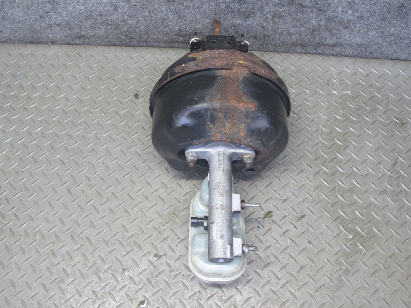 98-02 Pontiac Firebird 5.7L Brake Master Cylinder Booster Fluid Reservoir OEM