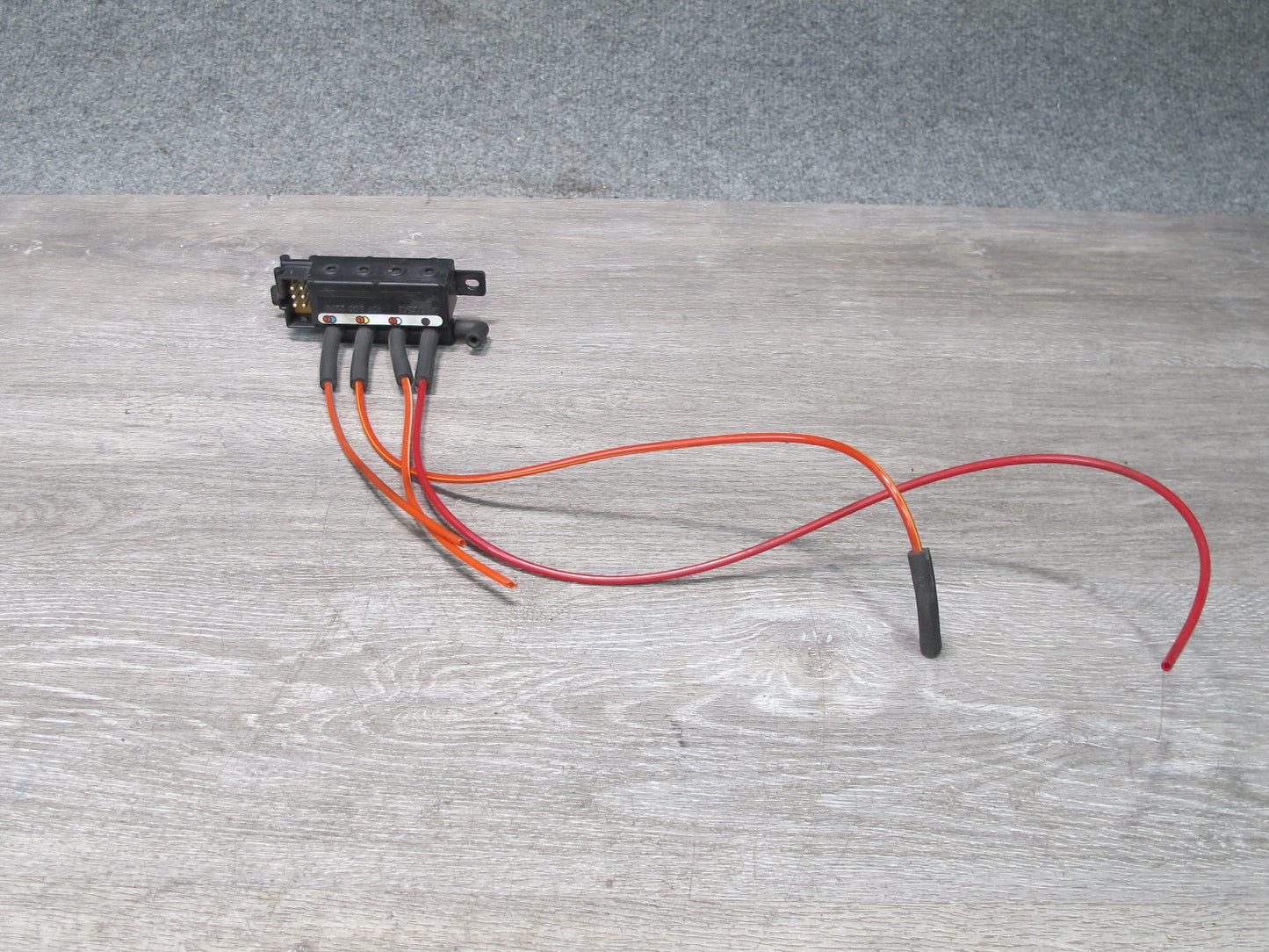 86-89 Mercedes R107 560SL A/C Air Conditioning Vacuum Switch Valve OEM