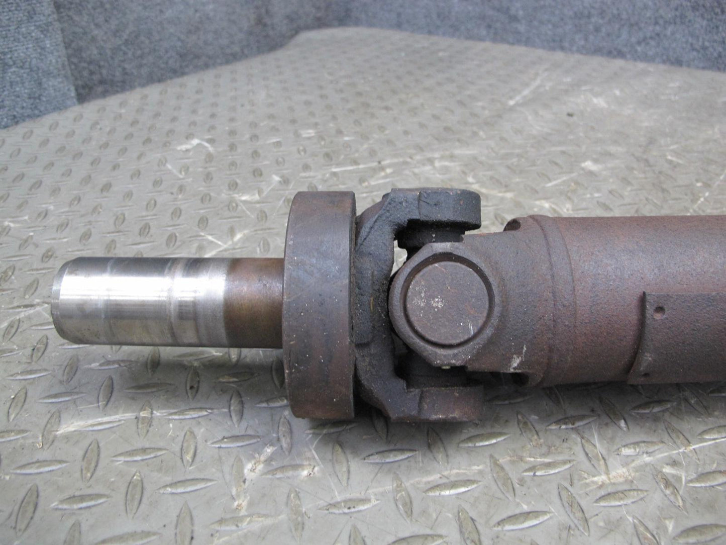 98-99 Pontiac Firebird Camaro LS1 5.7L A/T Rear Drive Shaft Driveshaft OEM