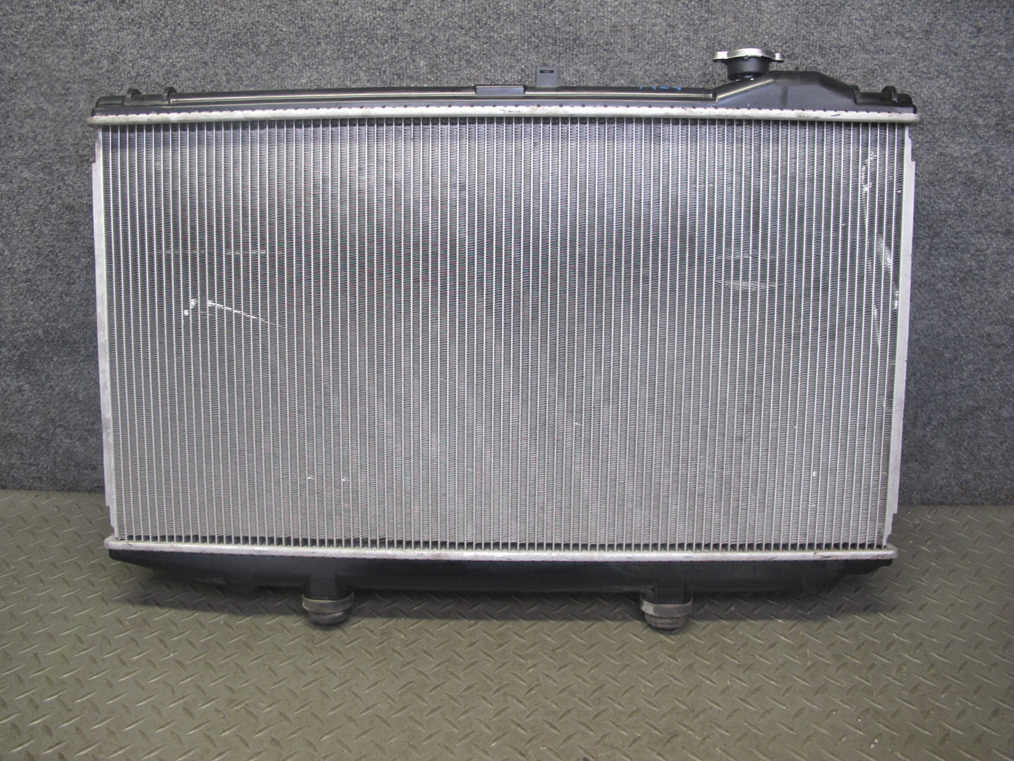 98-05 Lexus JZS160L GS400 GS300 Engine Cooling Radiator CSF 2606