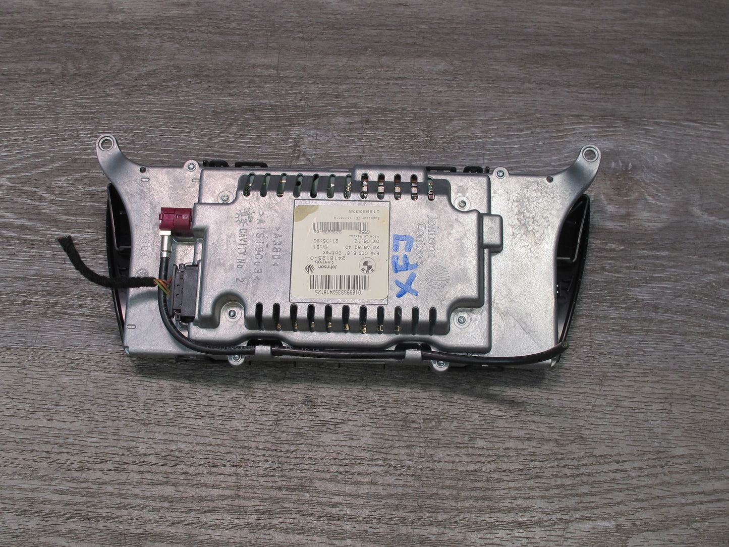 2010-2013 BMW E70 E71 E72 8.8" Dash Navigation Information Screen Display