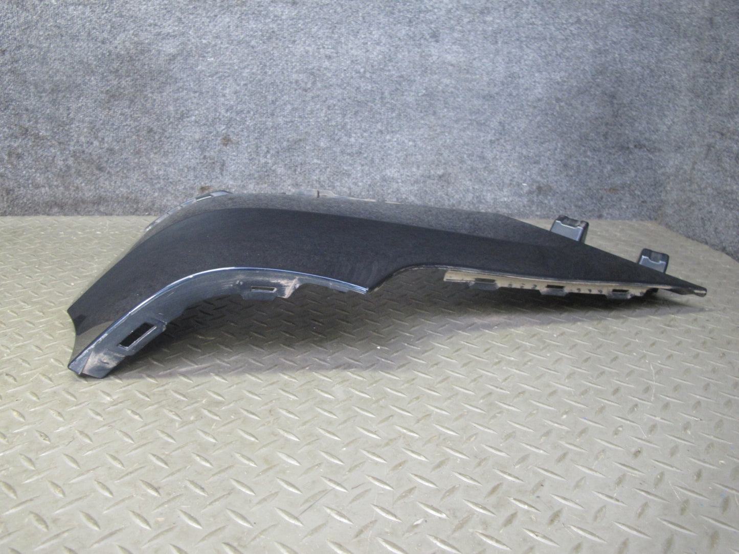 2010-2013 BMW E70 X5M Rear Bumper Left & Right Side Trim Cover Panel Set of 2