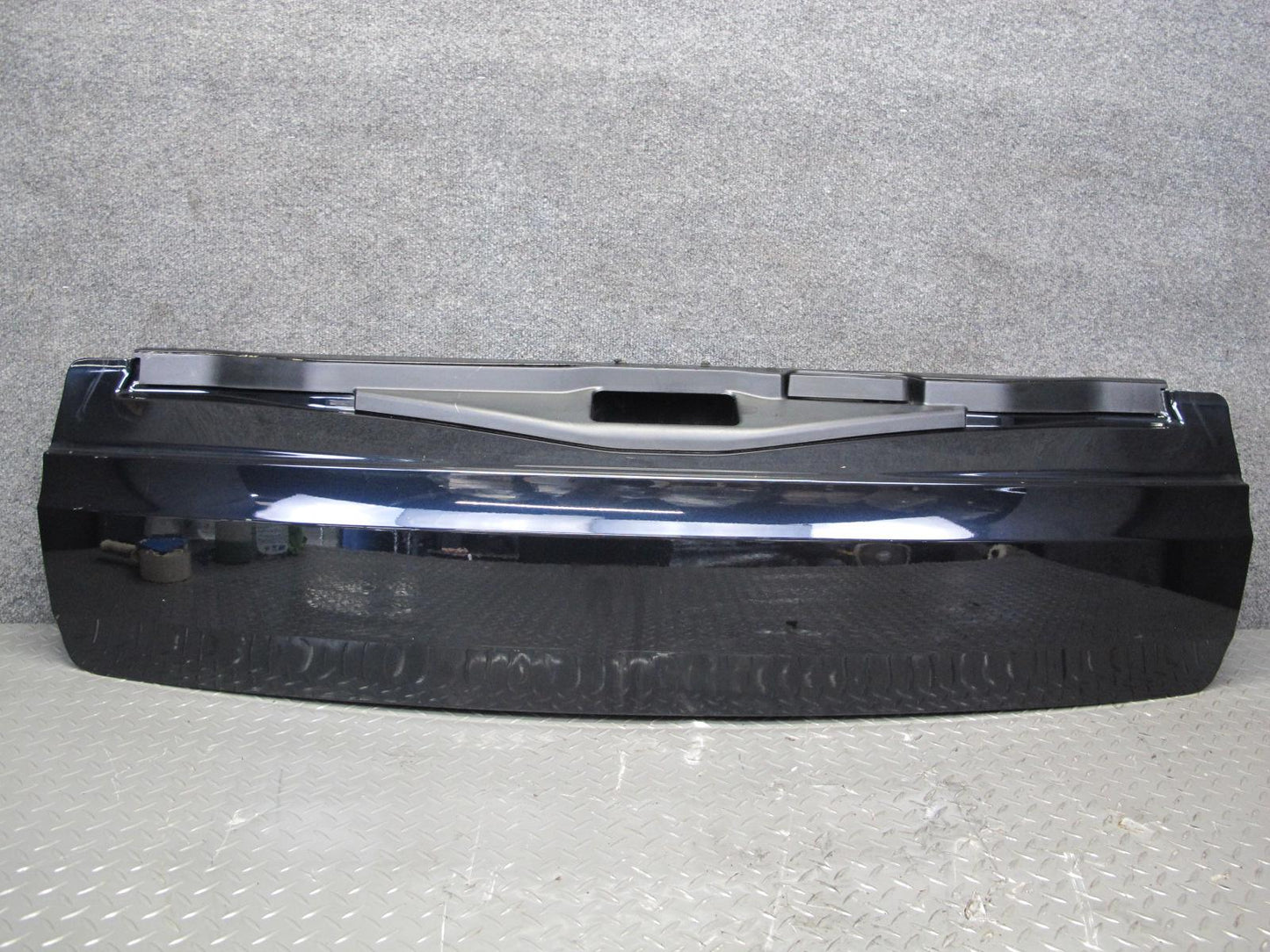 2007-2013 BMW E70 X5 X5M Rear Trunk Lid Tailgate Lower Panel