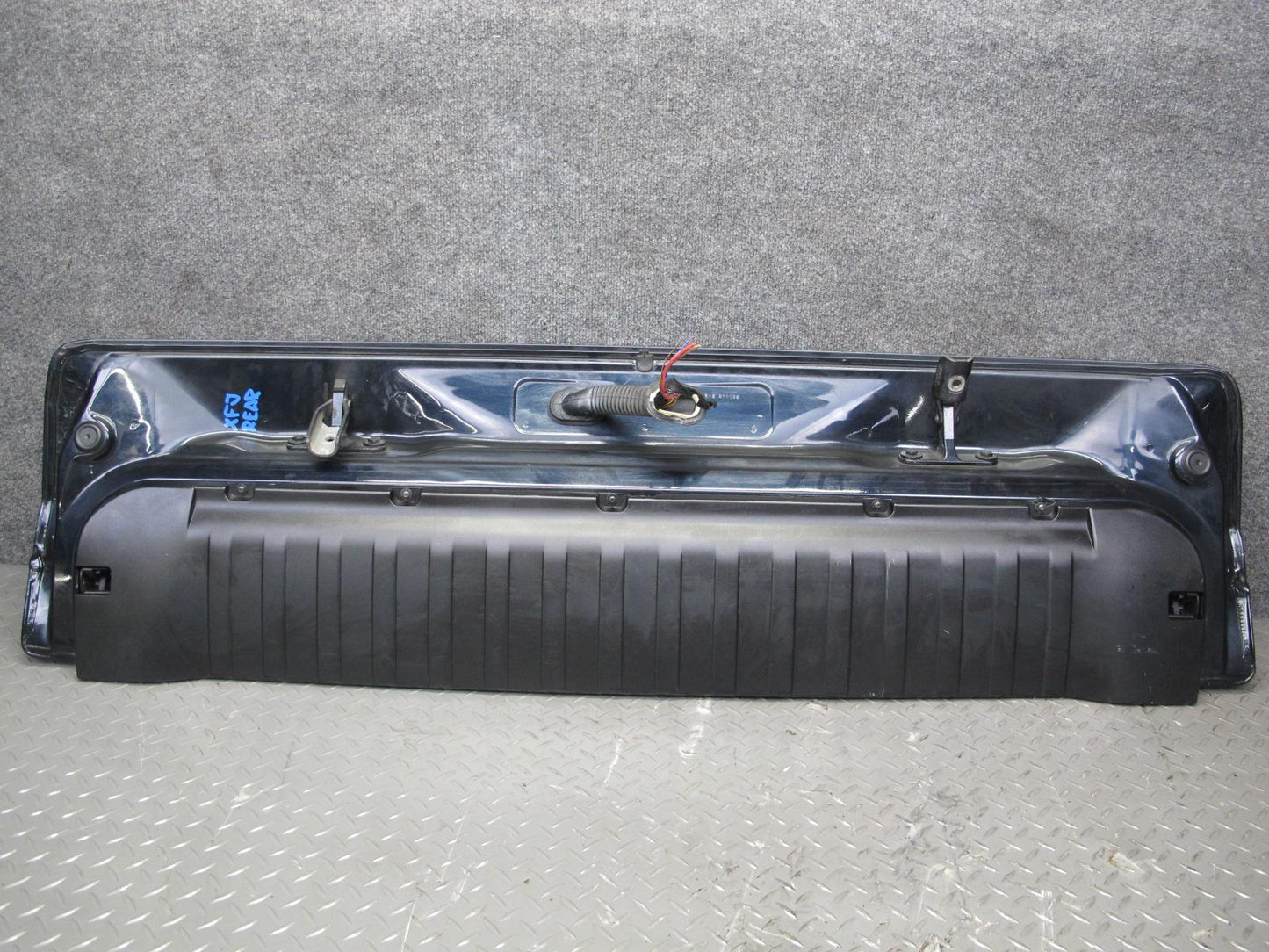 2007-2013 BMW E70 X5 X5M Rear Trunk Lid Tailgate Lower Panel