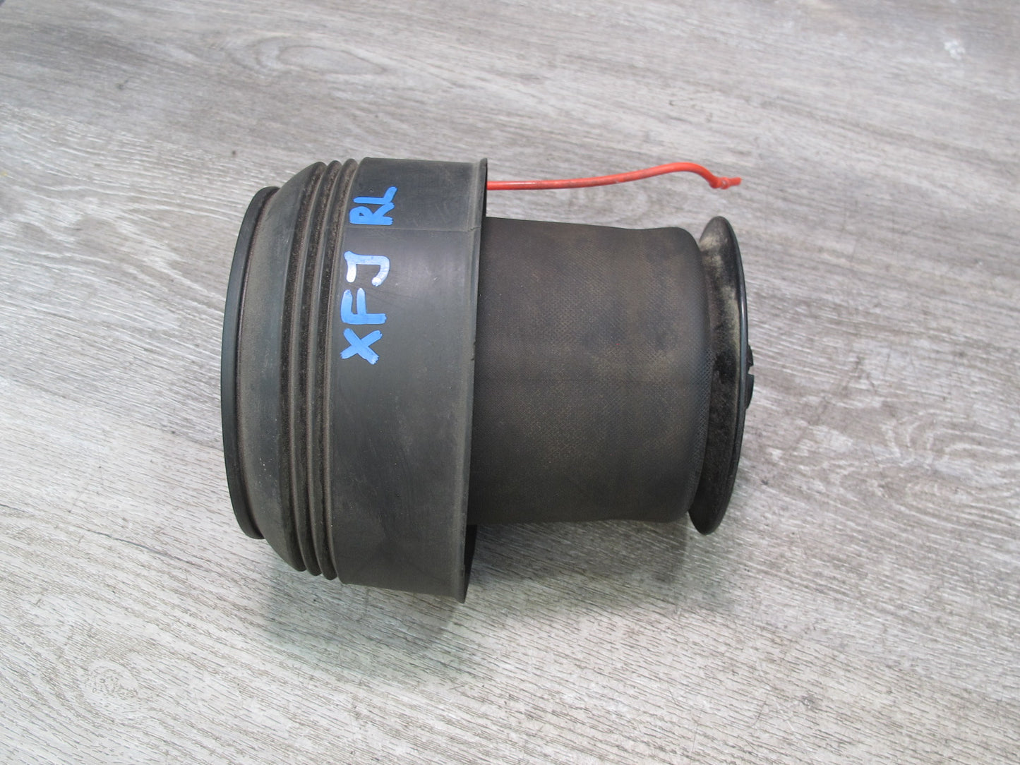 2010-2013 BMW E70 E71 X5M X6M Rear Left Air Spring Shock