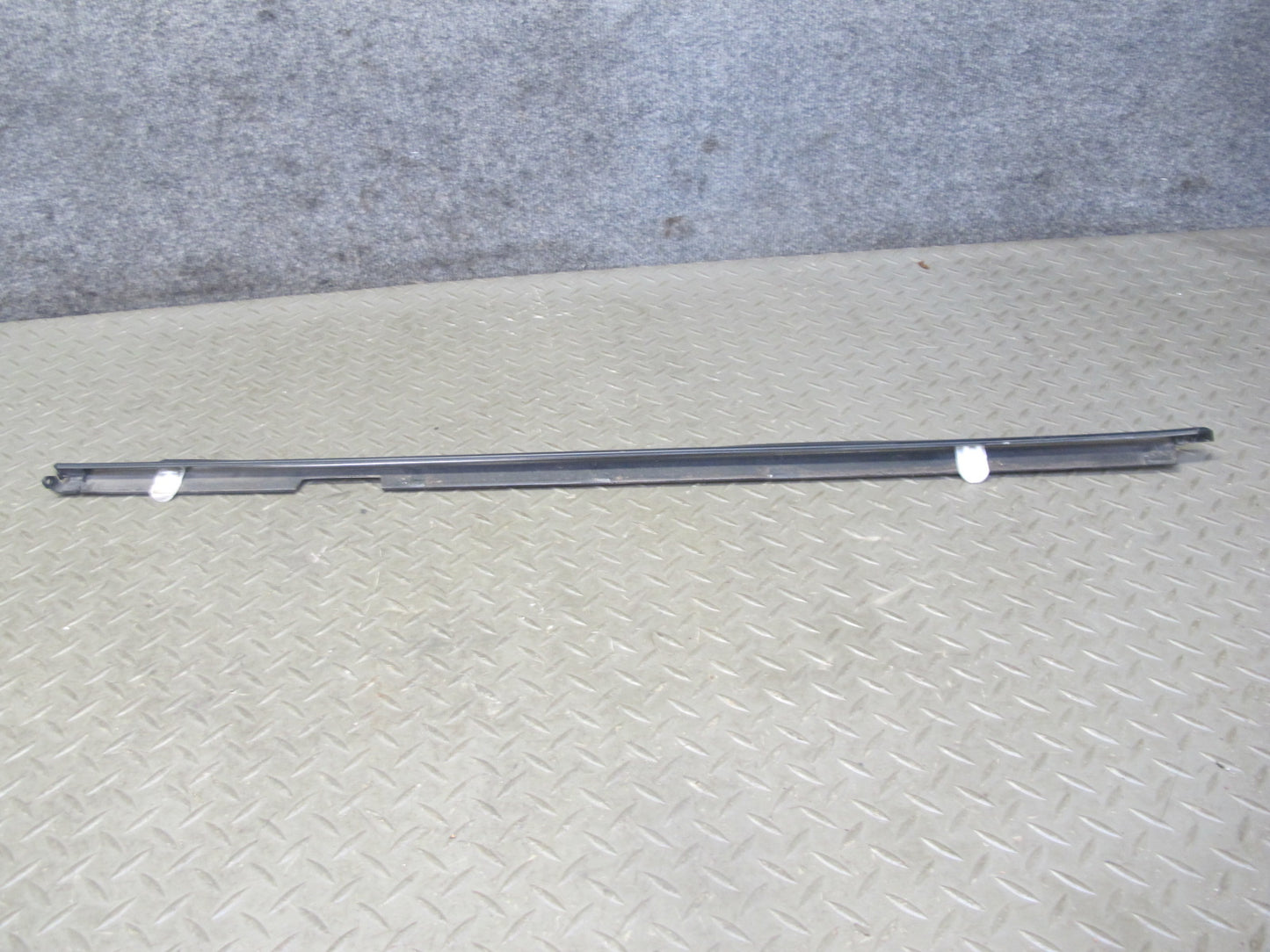 00-09 Honda S2000 Left & Right Door Window Molding Weatherstrip Molding Set OEM