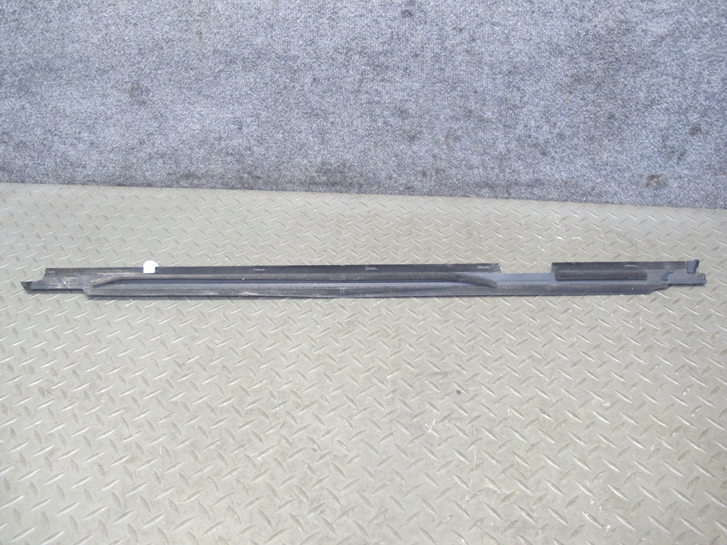 00-09 Honda S2000 Left & Right Door Window Molding Weatherstrip Molding Set OEM