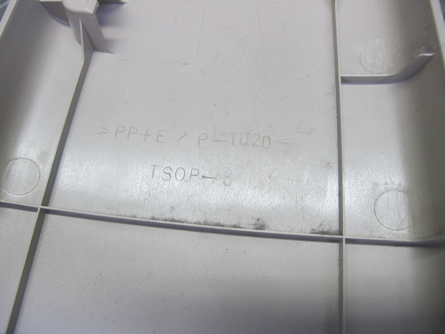 2003-2007 Lexus UZJ100L LX470 Center Lower B Pillar Trim Cover Panel Set