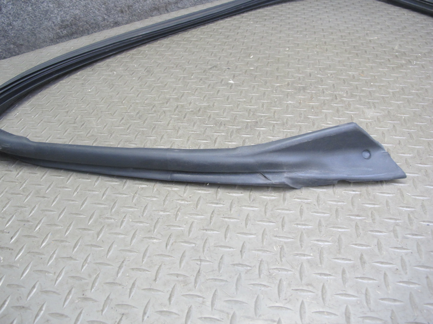 00-09 Honda S2000 Windshield TOP Roof Weatherstrip Rubber Seal Gasket OEM