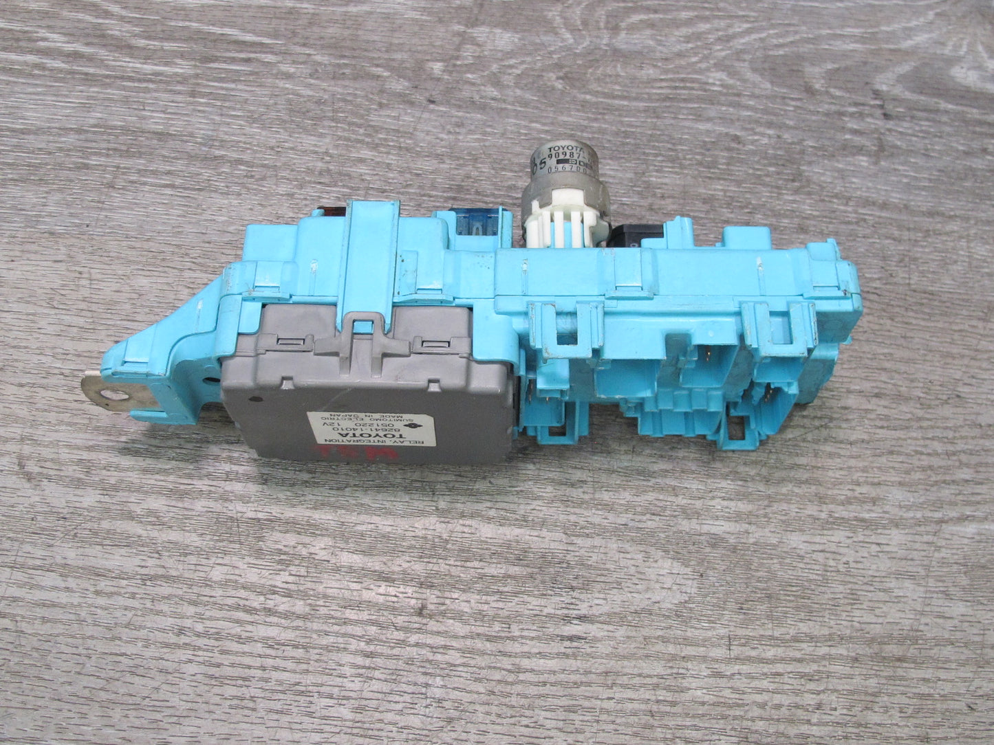 89-92 Toyota Supra MK3 MA70L Integration Relay Fuse Box Module OEM